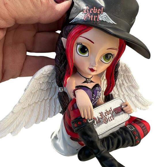 “REBEL GIRL THING” Figurine - Picture 2 of 11